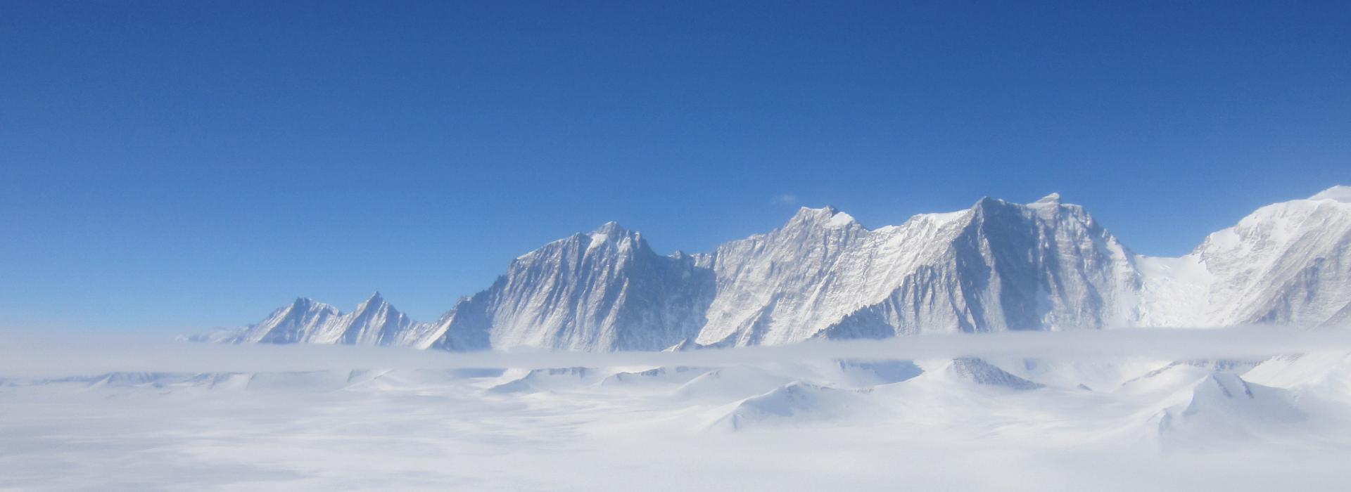 Mount Tyree (by Antarctic Logistics Agent)